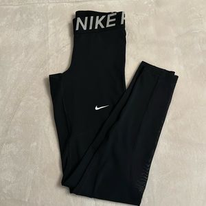 Nike Pro leggings